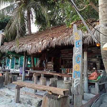 ホテル Chareena Beachside リペ島 エクステリア 写真